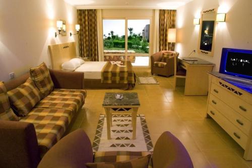 13 фото отеля Solitaire Resort Marsa Alam 4* 