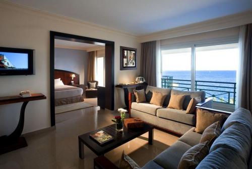 12 фото отеля Stella Di Mare Beach Hotel & Spa 5* 