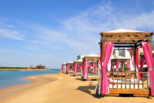 14 фото отеля Sunrise Grand Select Crystal Bay Resort 5* 