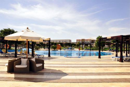 3 фото отеля Sunrise Grand Select Crystal Bay Resort 5* 