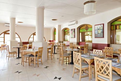 10 фото отеля Three Corners Rihana Resort El Gouna 4* 