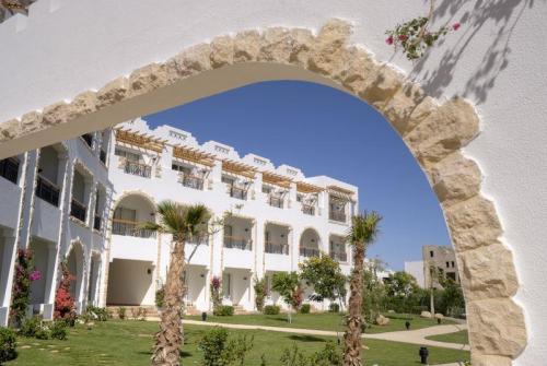 11 фото отеля Tiran Island Hotel Sharm El Sheikh 4* 