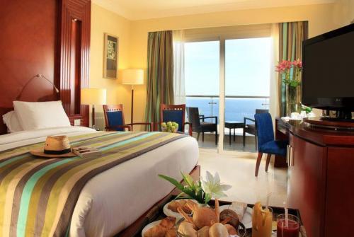7 фото отеля Xperince Sea Breeze Resort 5* 