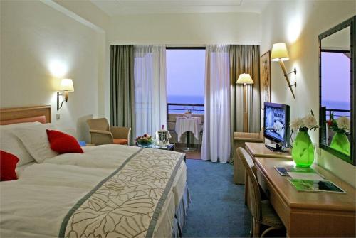 16 фото отеля Amathus Beach Hotel Rhodes 5* 