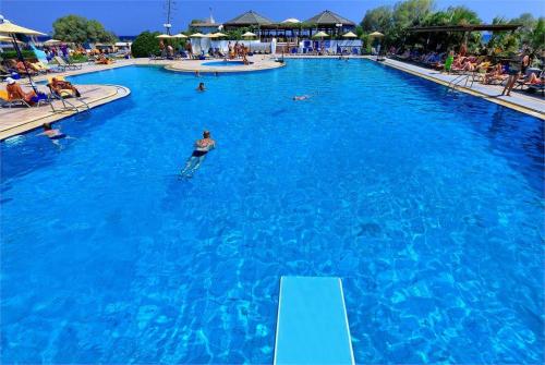 10 фото отеля Apollonia Beach Resort & Spa 5* 