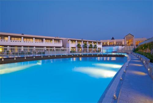 14 фото отеля Cavo Spada Sports & Leisure Resort 5* 