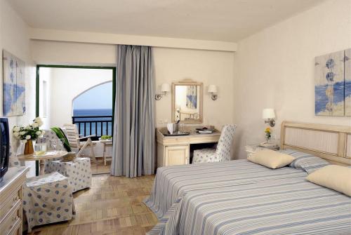 11 фото отеля Creta Maris Beach Resort 5* 