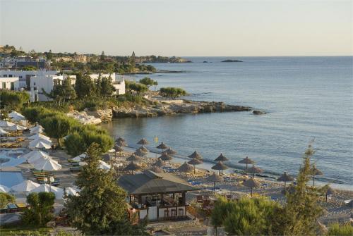 4 фото отеля Creta Maris Beach Resort 5* 