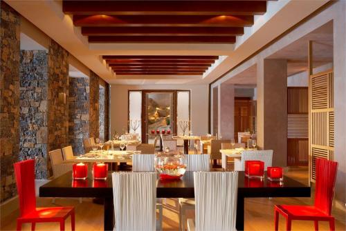 64 фото отеля Daios Cove Luxury Resort & Villas 5* 
