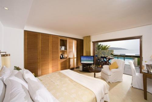 23 фото отеля Elounda Beach Comfort Vip Premium Club 5* 