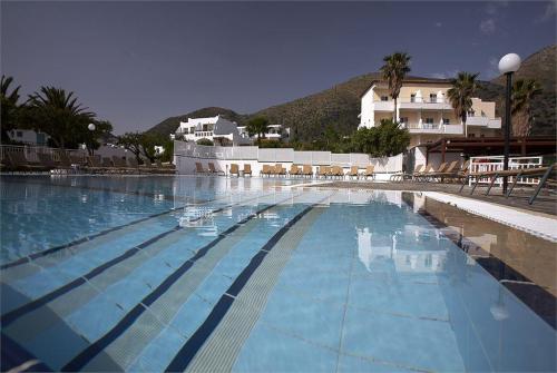 12 фото отеля Elounda Breeze Resort 4* 