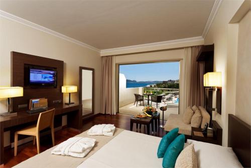 24 фото отеля Elysium Resort & Spa 5* 