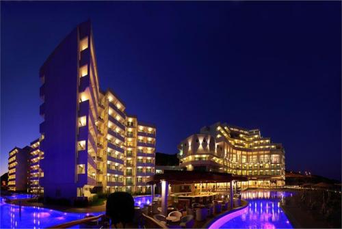 5 фото отеля Elysium Resort & Spa 5* 