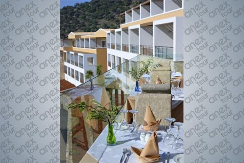 20 фото отеля Filion Suites Resort & Spa 5* 
