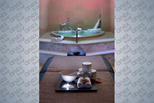 35 фото отеля Filion Suites Resort & Spa 5* 