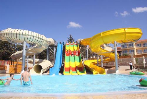 10 фото отеля Gouves Water Park Holiday Resort 4* 