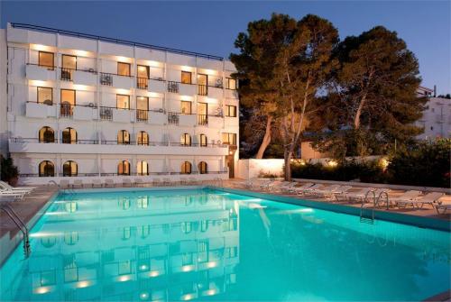 1 фото отеля Heronissos Hotel 4* 