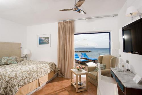 43 фото отеля Knossos Beach Bungalows & Suites 4* 