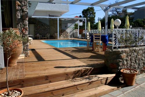 2 фото отеля Naiades Almiros River Hotel 1* 