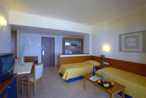 33 фото отеля Sun Beach Resort Complex 4* 