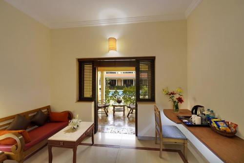 10 фото отеля Casa De Goa 3* 