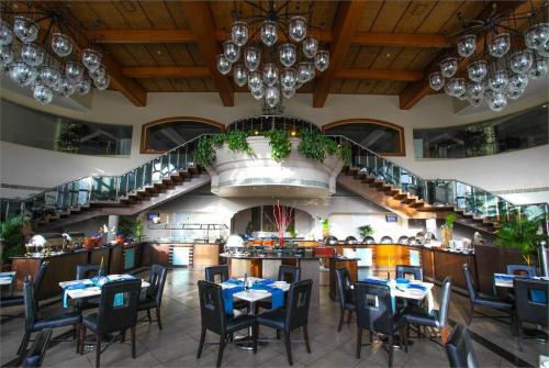 21 фото отеля The Zuri Whitesands Goa Resorts & Casino 5* 