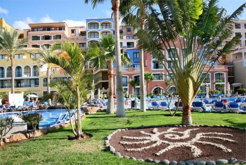2 фото отеля Bahia Principe Tenerife Resort 4* 