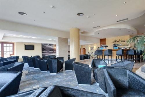 5 фото отеля Barcelo Santiago 4* 