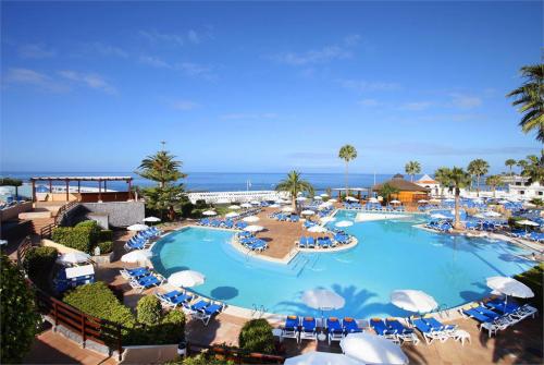 2 фото отеля Iberostar Torviscas Playa 4* 
