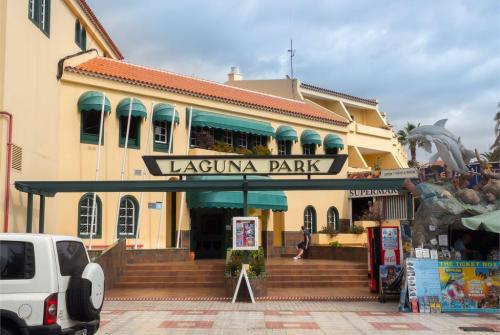 2 фото отеля Laguna Park 3* 