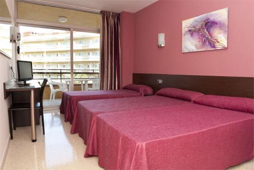 17 фото отеля Medplaya Calypso 3* 