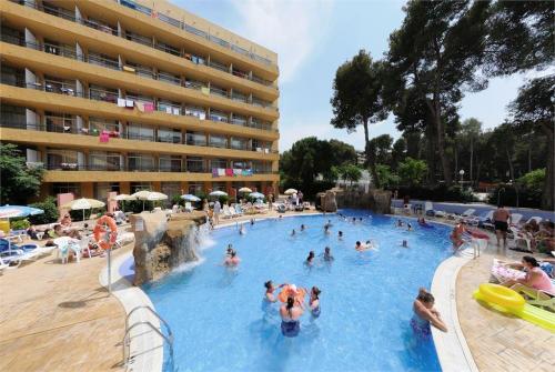 3 фото отеля Medplaya Calypso 3* 