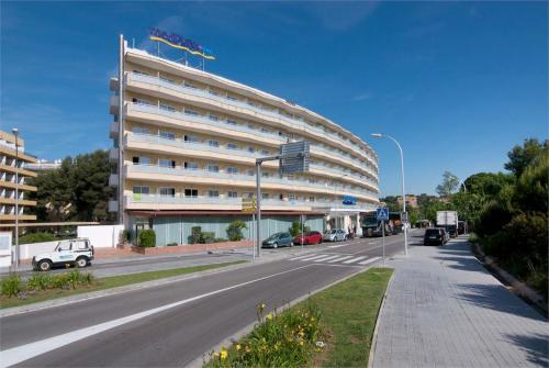 8 фото отеля Medplaya Calypso 3* 