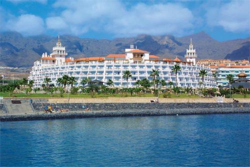 2 фото отеля Riu Palace Tenerife 5* 