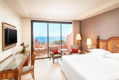 18 фото отеля Sheraton La Caleta Resort & Spa 5* 
