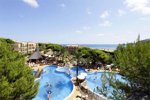 1 фото отеля Viva Cala Mesquida Resort 4* 