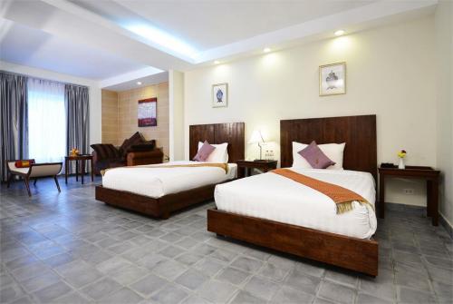 5 фото отеля Holiday Villa Nataya Hotel 4* 
