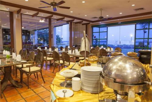10 фото отеля Sokha Beach Resort & Spa 5* 