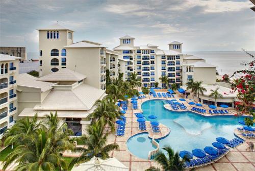 2 фото отеля Barcelo Costa Cancun 4* 