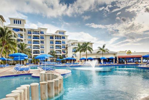 3 фото отеля Barcelo Costa Cancun 4* 