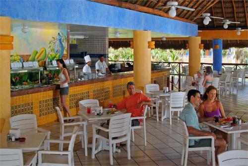 8 фото отеля Grand Bahia Principe Akumal 5* 