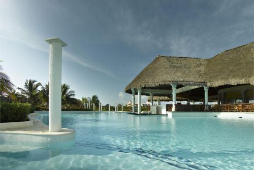 3 фото отеля Grand Palladium Riviera Resort 5* 