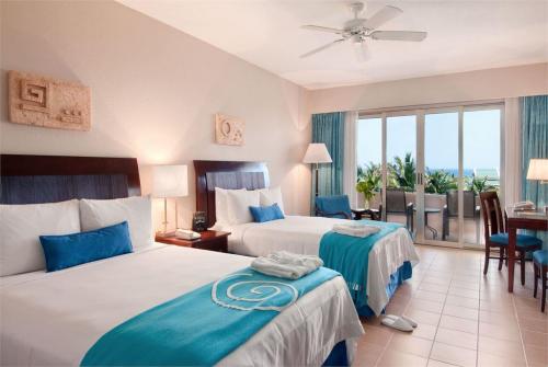 6 фото отеля Iberostar Cancun 5* 