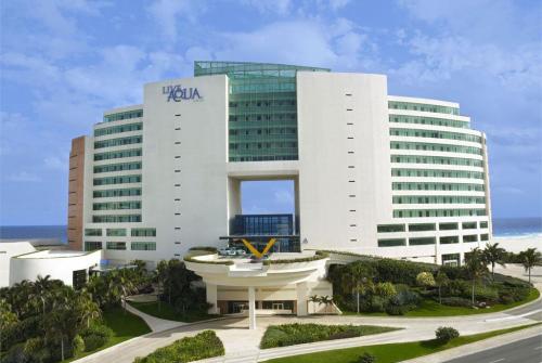 2 фото отеля Live Aqua Cancun 5* 