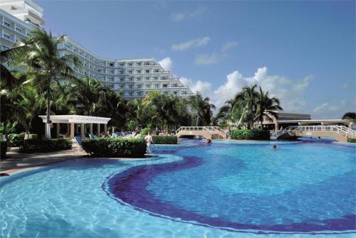 3 фото отеля Riu Caribe 5* 