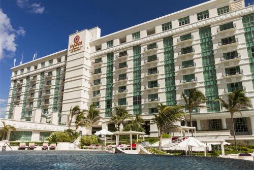 1 фото отеля Sandos Cancun Luxury Expirience Resort 5* 