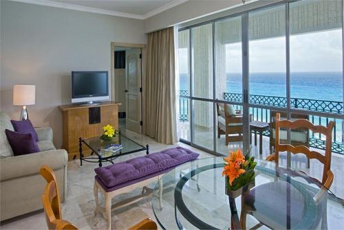 16 фото отеля Sandos Cancun Luxury Expirience Resort 5* 