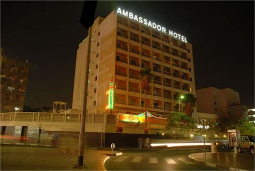 2 фото отеля Ambassador Hotel Dubai 3* 
