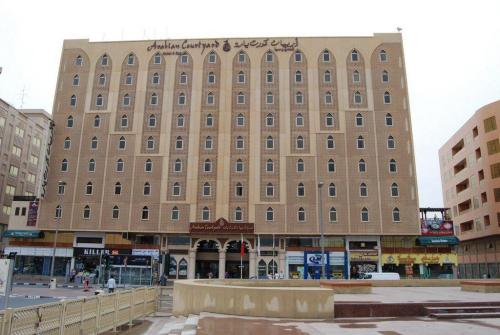1 фото отеля Arabian Courtyard Hotel And Spa 4* 