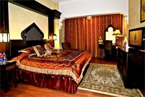 15 фото отеля Arabian Courtyard Hotel And Spa 4* 
